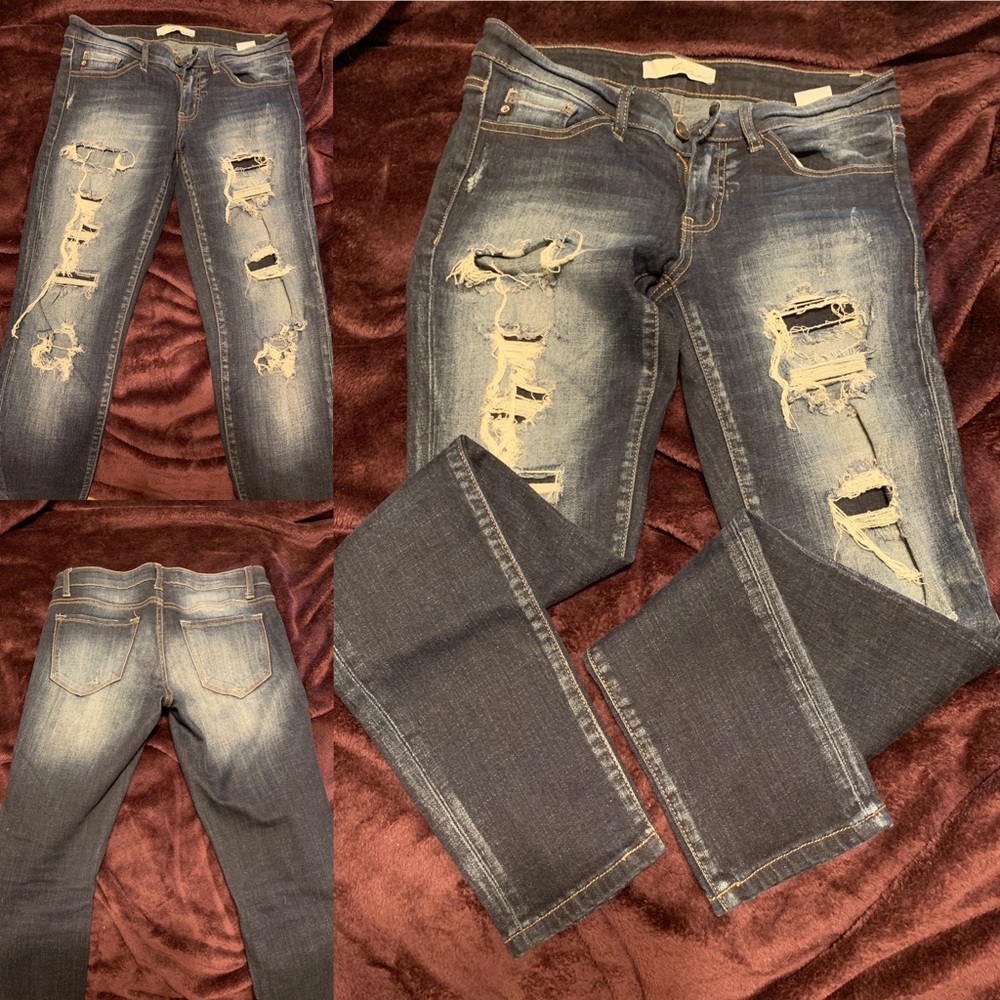 KanCan distressed skinny jeans sz 27
